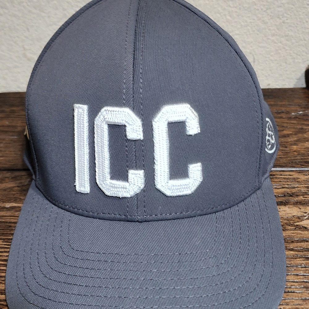 G/FORE Dark Gray Hat with White‎ Embroidery